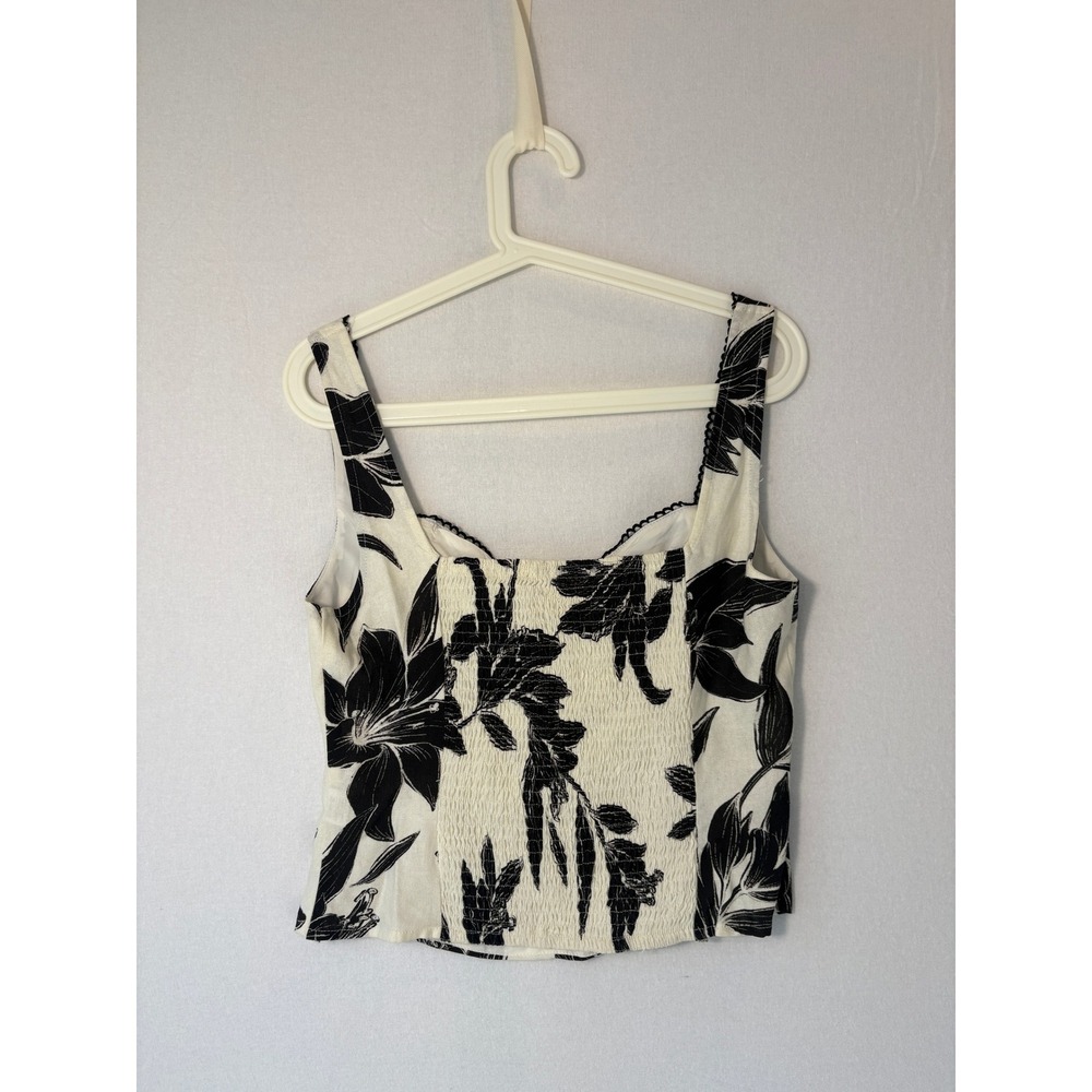 Privy Privately Privileged Floral Linen Blend Button Front Smocked Crop Top L - Picture 7 of 9